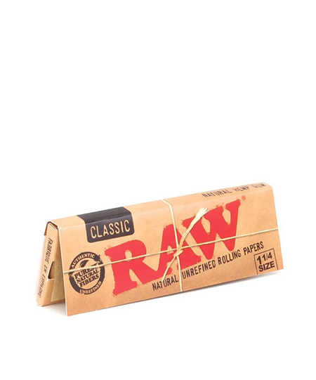 RAW Classic 1 1/4 Size Rolling Paper