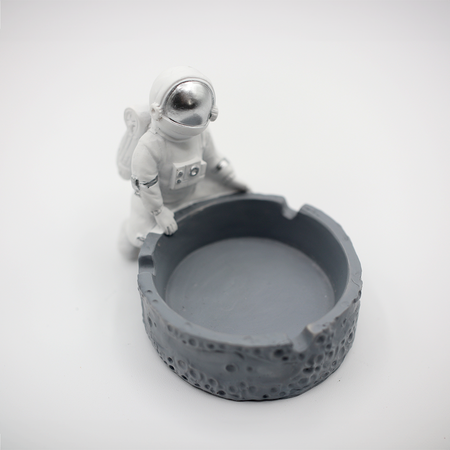 Astronaut Ashtray angle 1 