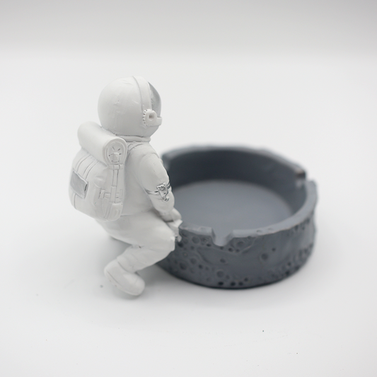 Astronaut Ashtray angle 3 